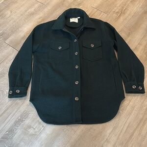 RD Style Button Up Shacket Size Small Green Pockets